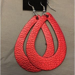 Red Dangle Earrings, NWOT  **3 for $15*